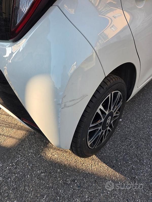 Usata Toyota Aygo 72 CV (52 kW) 2019 Utilitaria