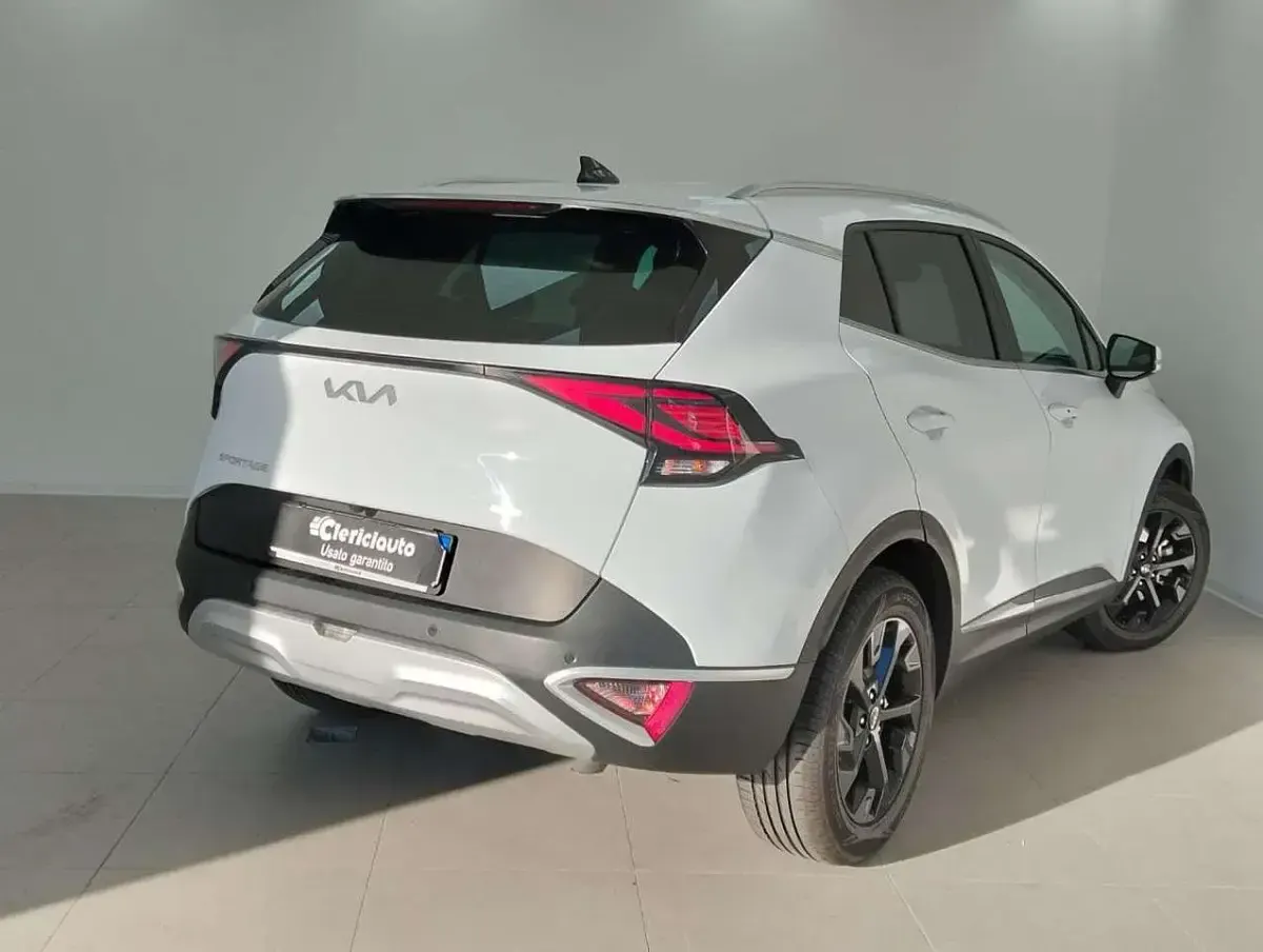 Usata Kia Sportage Style 230 CV (169 kW) 2022 Bianco SUV