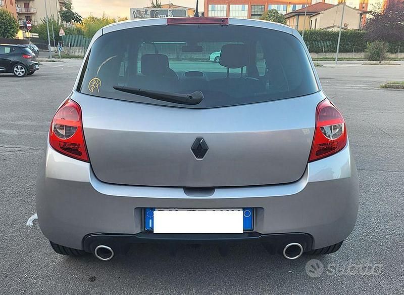 Usata Renault Clio II R.S. 203 CV (149 kW) 2006 Grigio Berlina