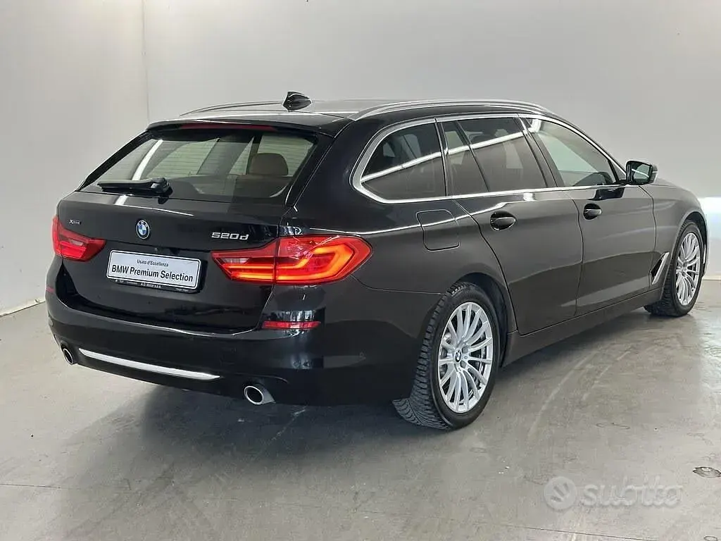Usata BMW 520 Luxury Line 190 CV (139 kW) 2019 Nero Station wagon