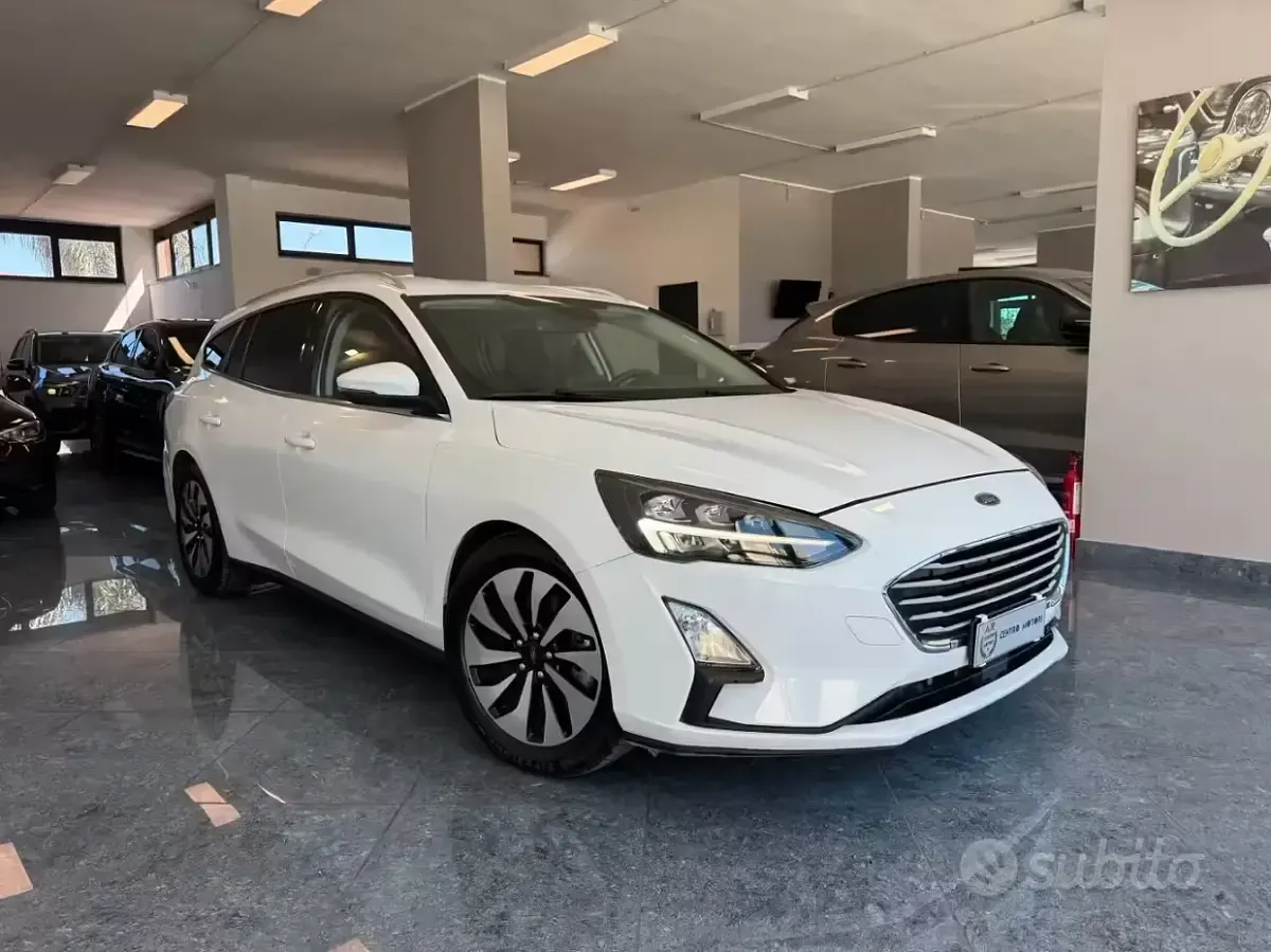 Usata Ford Focus 120 CV (88 kW) 2019 Bianco Station wagon