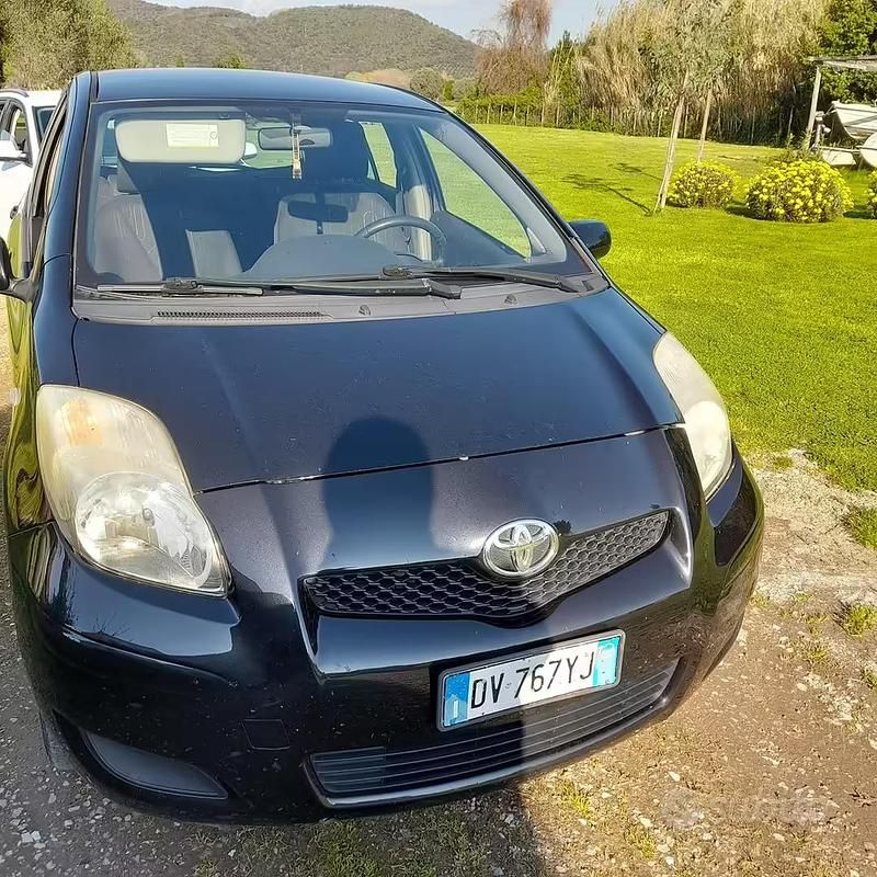 Usata Toyota Yaris 2009 Nero Utilitaria