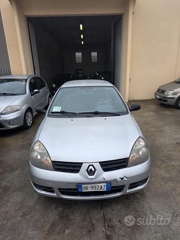 Usata Renault Clio II 2008 Grigio Berlina