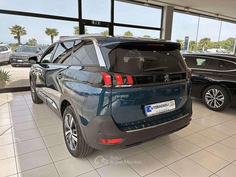 Usata Peugeot 5008 Allure 131 CV (96 kW) 2023 Blu Monovolume