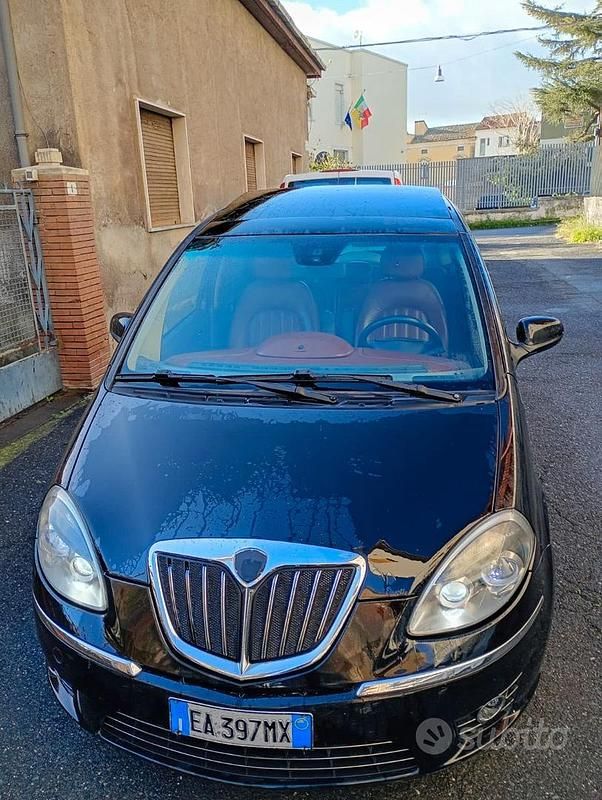 Usata Lancia Musa 90 CV (66 kW) 2010 Monovolume