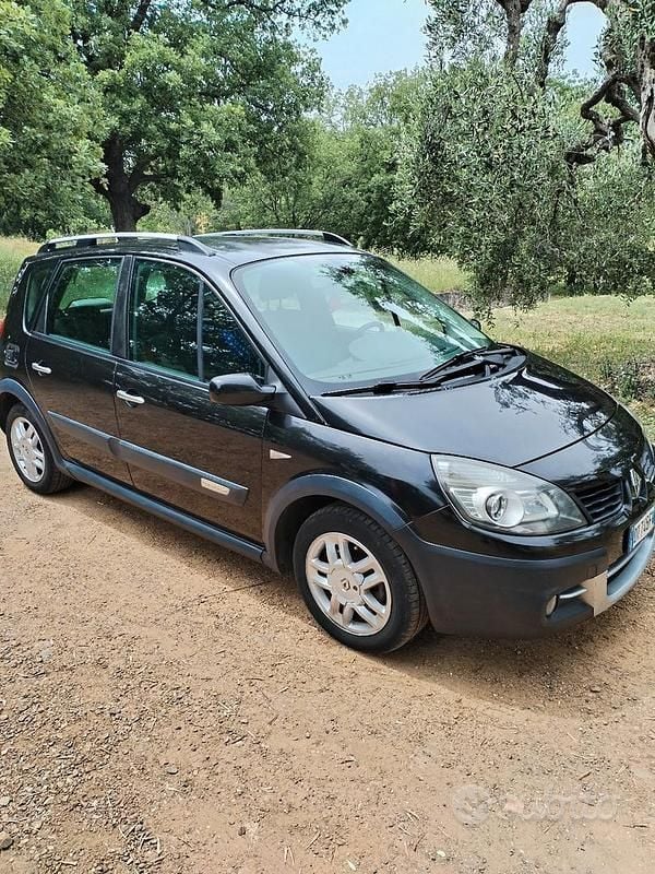 Usata Renault Scénic III 106 CV (77 kW) 2009 Monovolume