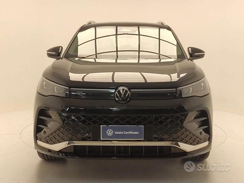 Usata VW Tiguan R-line 150 CV (110 kW) 2025 Nero SUV