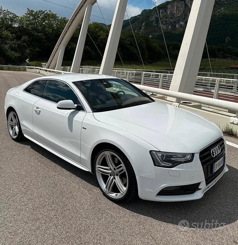 Bianco Usata 2012 Audi A5 S-Line Coupé | 10.800 € (Ottimo prezzo) - Immagine 1/4