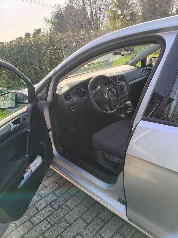 Usata VW Golf VII Trendline 105 CV (77 kW) 2013 Berlina