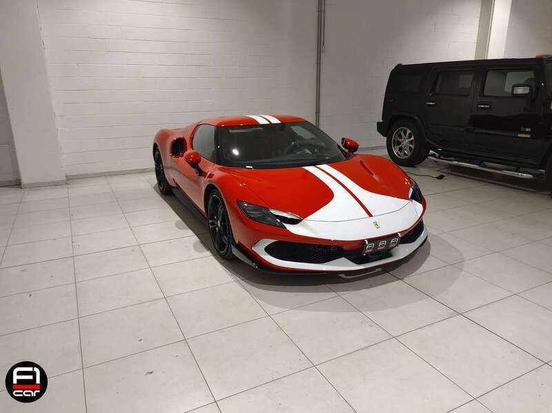 Rosso corsa Usata 2024 Ferrari 296 Coupé | 385.900 € - Immagine 1/4