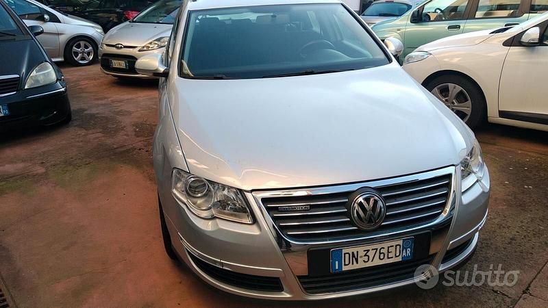 Usata VW Passat 105 CV (77 kW) 2008 Grigio Station wagon