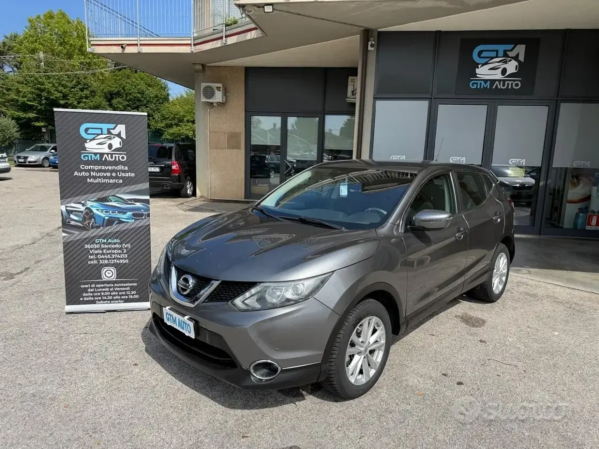 Usata Nissan Qashqai Visia 110 CV (80 kW) 2016 Grigio SUV