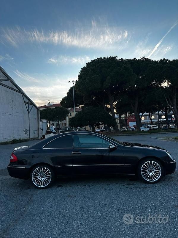 Usata Mercedes CLK320 Elegance 218 CV (160 kW) 2003 Nero Coupé