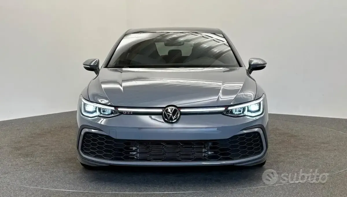 Usata VW Golf VIII GTI 245 CV (180 kW) 2024 Grigio Berlina