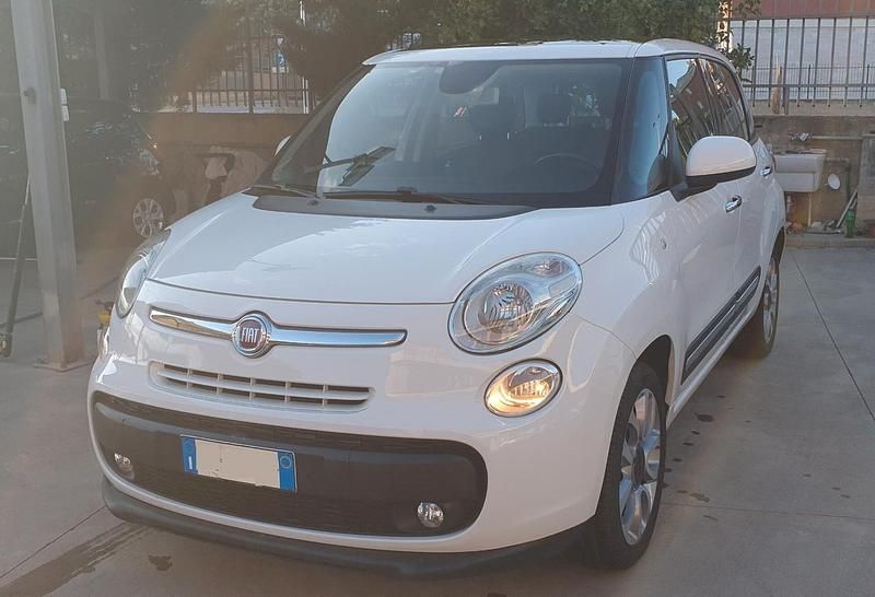 Usata Fiat 500L Lounge 85 CV (62 kW) 2014 Bianco Monovolume