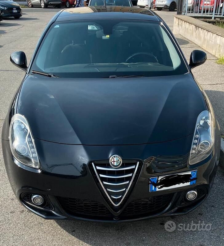 Usata Alfa Romeo Giulietta Distinctive 109 CV (80 kW) 2015 Nero Utilitaria