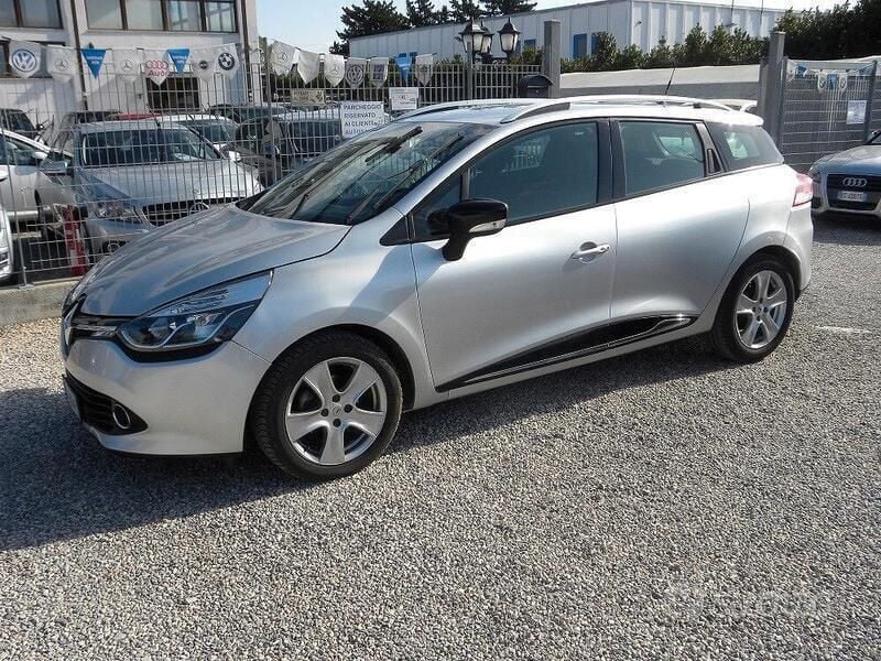 Usata Renault Clio GrandTour 75 CV (55 kW) 2013 Argento Station wagon