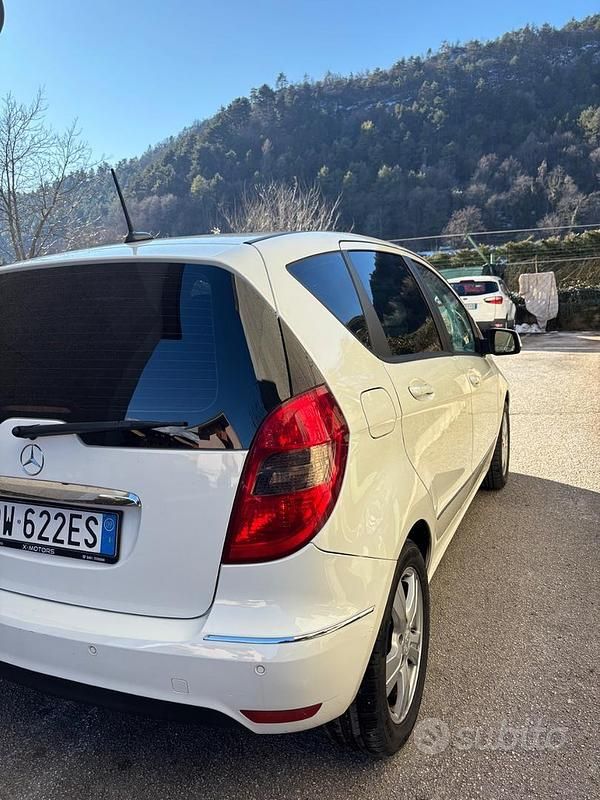 Usata Mercedes A150 Avantgarde Edition 95 CV (69 kW) 2009 Bianco Monovolume