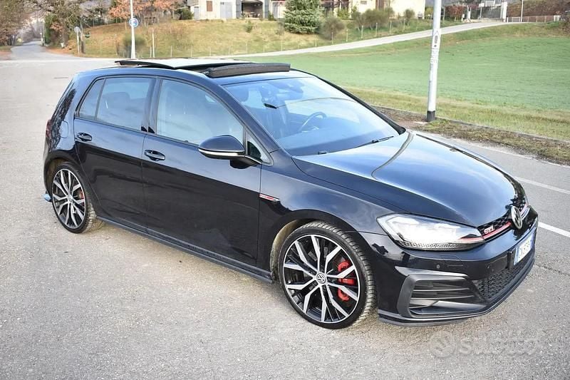 Nero Usata 2018 VW Golf GTI Tre volumi | 23.500 € - Immagine 1/4