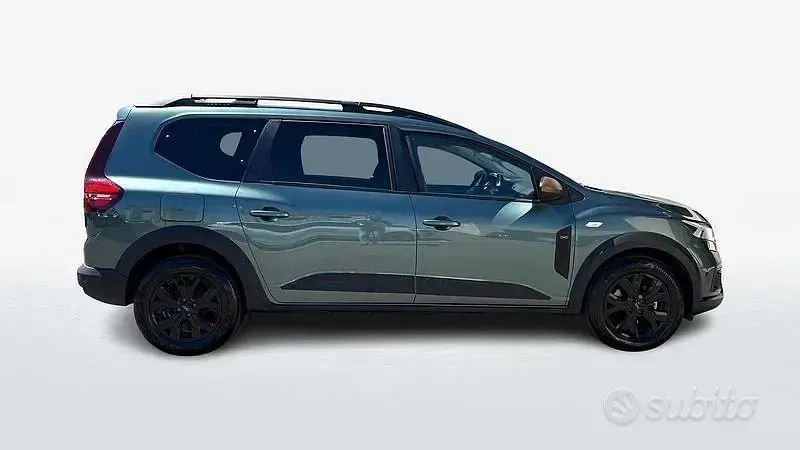 Usata Dacia Jogger Extreme 101 CV (74 kW) 2025 Verde Monovolume