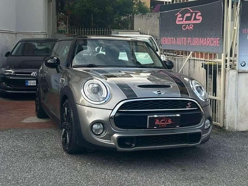 Grigio Usata 2018 Mini Cooper SD Due volumi | 14.500 € (Ottimo prezzo) - Immagine 1/4
