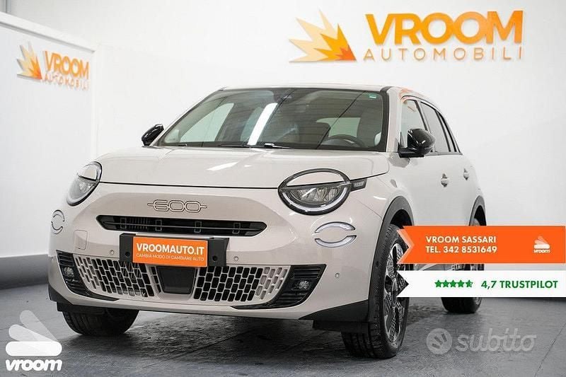 Usata Fiat 600 100 CV (73 kW) 2025 SUV