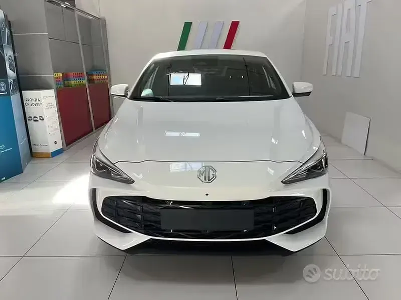 Nuova MG MG3 Luxury 194 CV (142 kW) 2026 Bianco Utilitaria