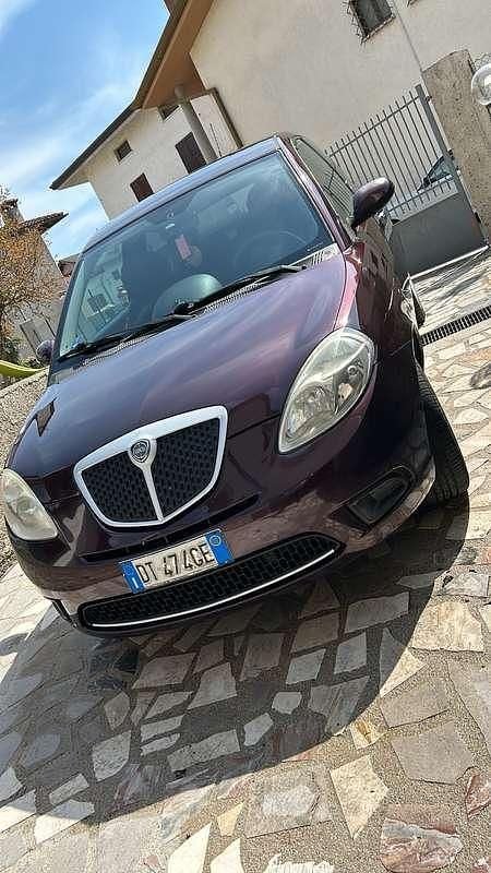 Usata Lancia Ypsilon 90 CV (66 kW) 2009 Utilitaria