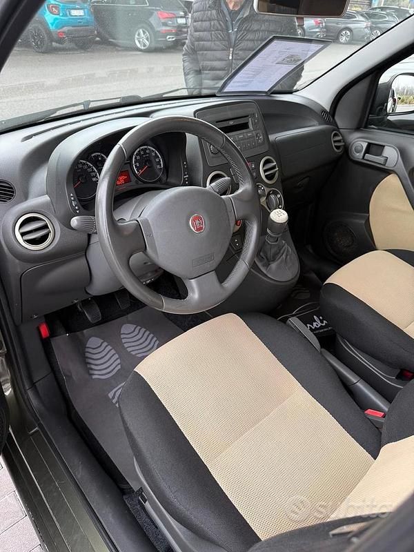 Usata Fiat Panda 4x4 Cross 75 CV (55 kW) 2011 Utilitaria