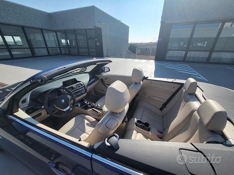 Usata BMW 218 Luxury Line 136 CV (100 kW) 2016 Blu Cabrio