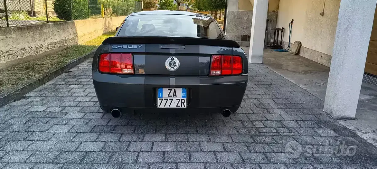 Usata Ford Mustang 506 CV (372 kW) 2006 Grigio Coupé