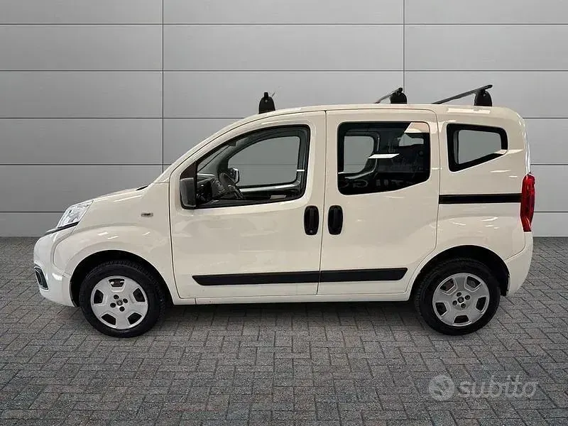 Usata Fiat Qubo Easy 77 CV (56 kW) 2018 Bianco Monovolume