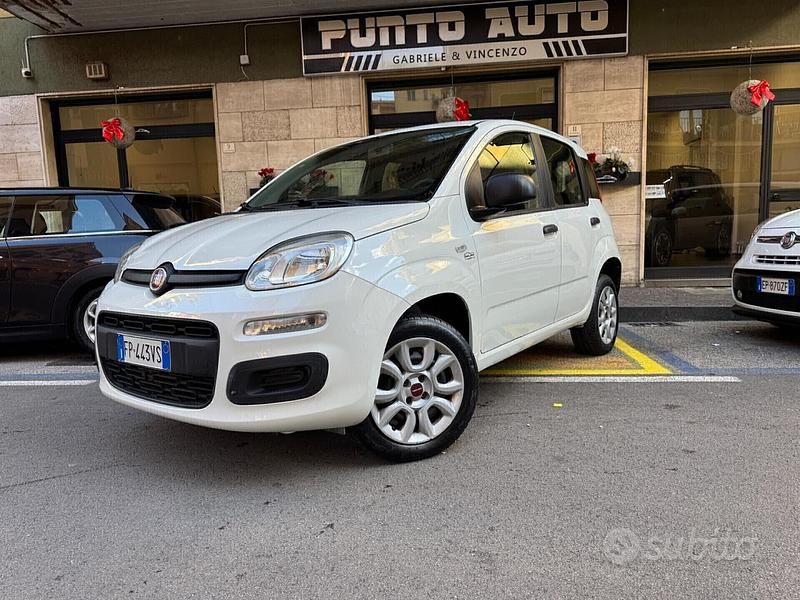 Usata Fiat Panda Lounge 80 CV (58 kW) 2018 Bianco Utilitaria