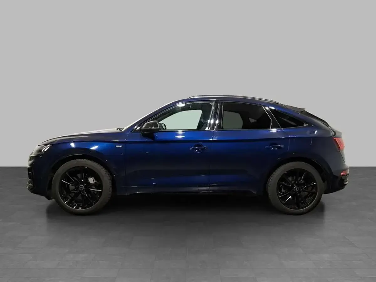 Usata Audi Q5 Sportback Ambiente 299 CV (219 kW) 2024 Blu navarra metallizzato SUV