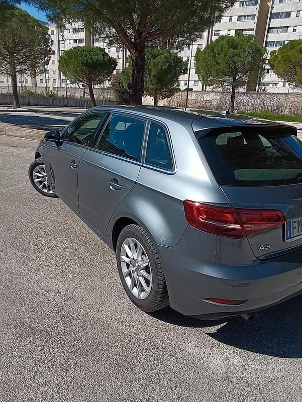 Usata Audi A3 116 CV (85 kW) 2018 Grigio Berlina