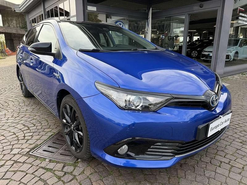 Usata Toyota Auris Hybrid Edition 99 CV (72 kW) 2018 Blu met Station wagon