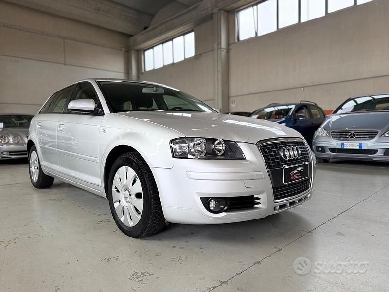 Usata Audi A3 Ambiente 102 CV (75 kW) 2008 Grigio Utilitaria