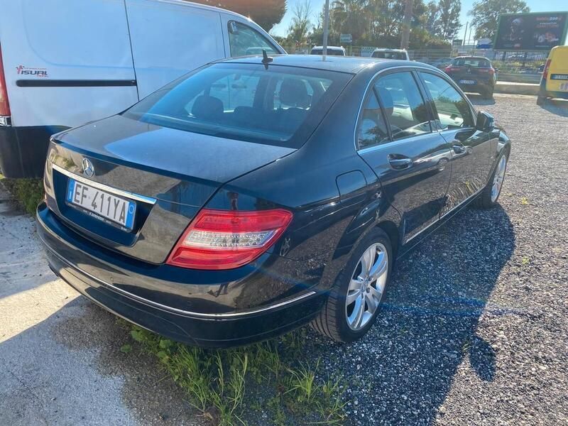 Gebraucht Mercedes C220 Elegance 203 PS (149 kW) 2011 Schwarz Limousine