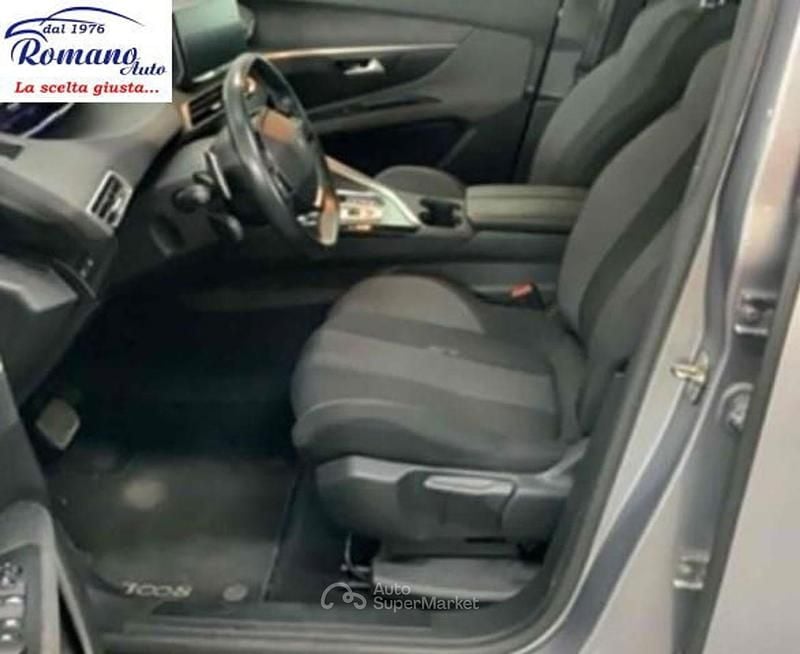 Usata Peugeot 3008 Business-Line 131 CV (96 kW) 2021 Grigio chiaro SUV