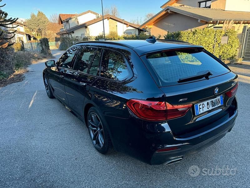 Usata BMW 520 M Sport 190 CV (139 kW) 2018 Blu Station wagon
