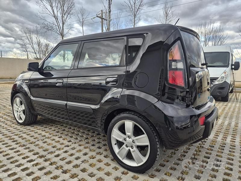 Usata Kia Soul Active 128 CV (94 kW) 2009 Nero SUV