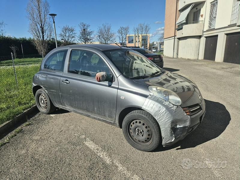 Occasion Nissan Micra 80 PK (58 kW) 2003 Grijs Hatchback