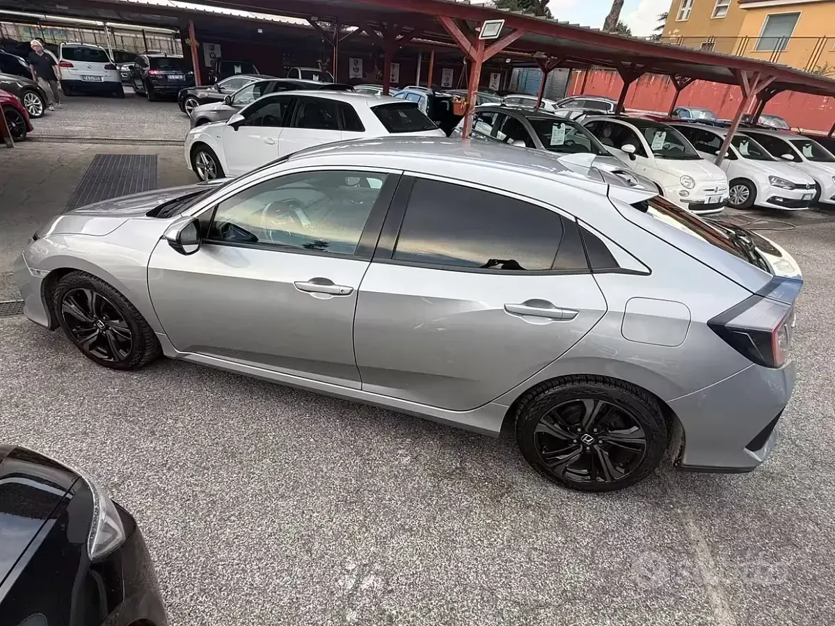 Usata Honda Civic Executive 120 CV (88 kW) 2019 Grigio Berlina
