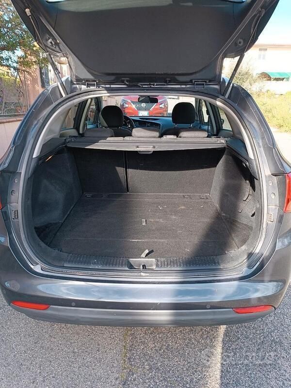 Usata Kia Ceed 110 CV (80 kW) 2013 Grigio Utilitaria