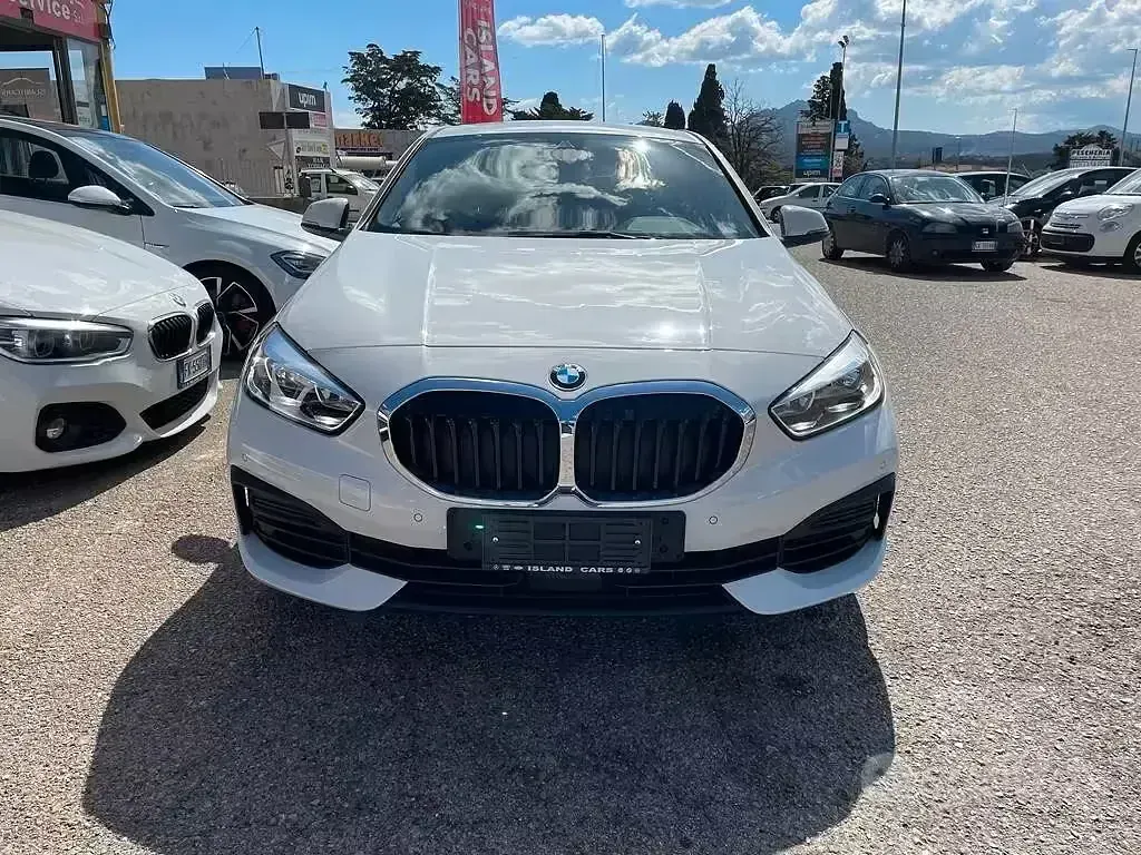Usado BMW 118 Advantage 140 CV (102 kW) 2020 Blanco Utilitario