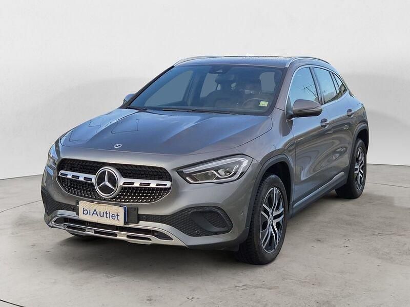Grigio Usata 2023 Mercedes GLA200 SUV | 34.900 € (Ottimo prezzo) - Immagine 1/4