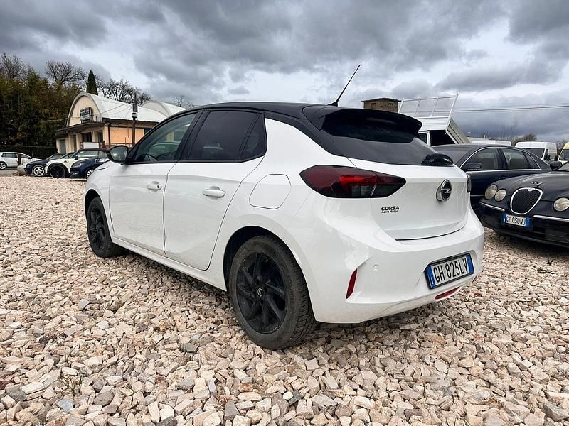 Usata Opel Corsa Edition 75 CV (55 kW) 2022 Bianco Utilitaria