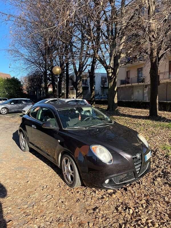Second-hand Alfa Romeo MiTo Distinctive 95 CP (69 kW) 2010 Hatchback