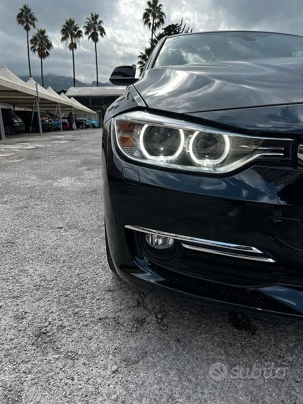 Usata BMW 316 Luxury Line 116 CV (85 kW) 2012 Nero Berlina