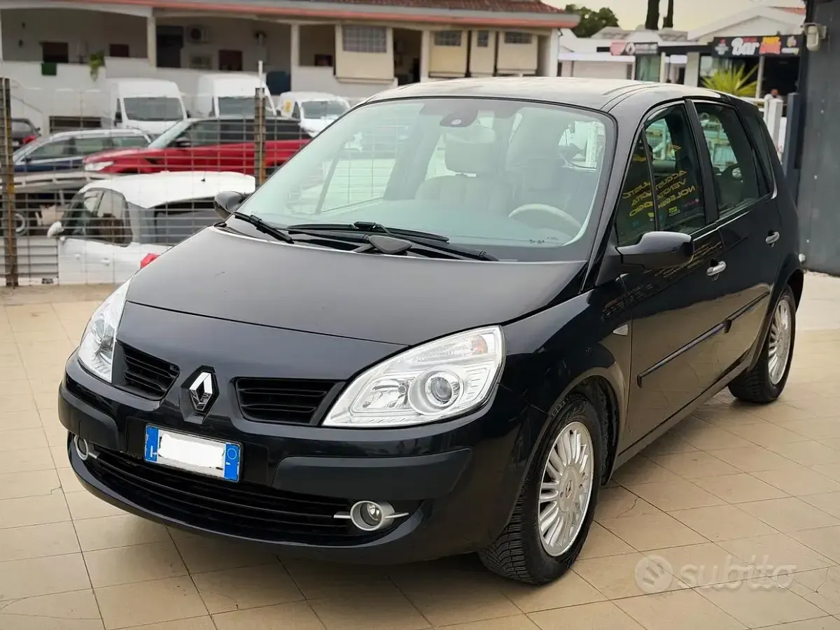 Usata Renault Scénic Exception 130 CV (95 kW) 2007 Nero Monovolume